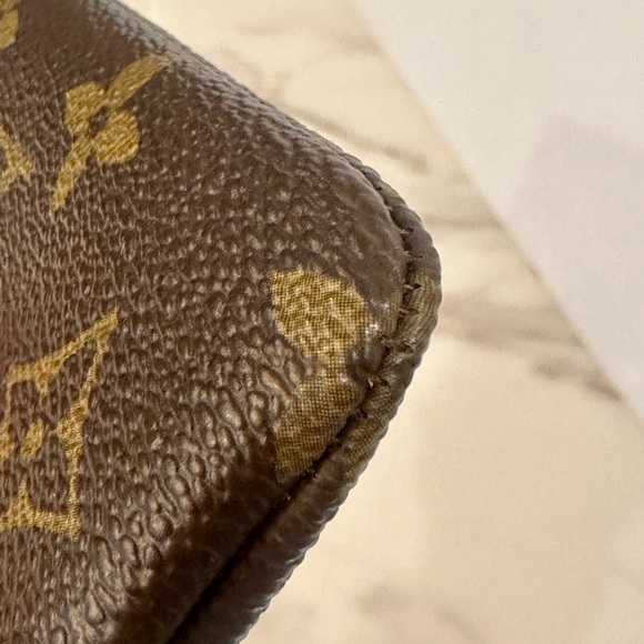 Louis Vuitton Monogram Key Cles Cardholder - Picture 5 of 7